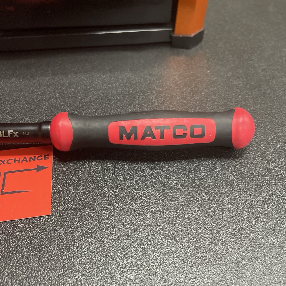 MATCO BFR128BLFR 3/8" DR 12-1/2" 88 TOOTH BLACK CHROME LOCKING FLEX RATCHET RED